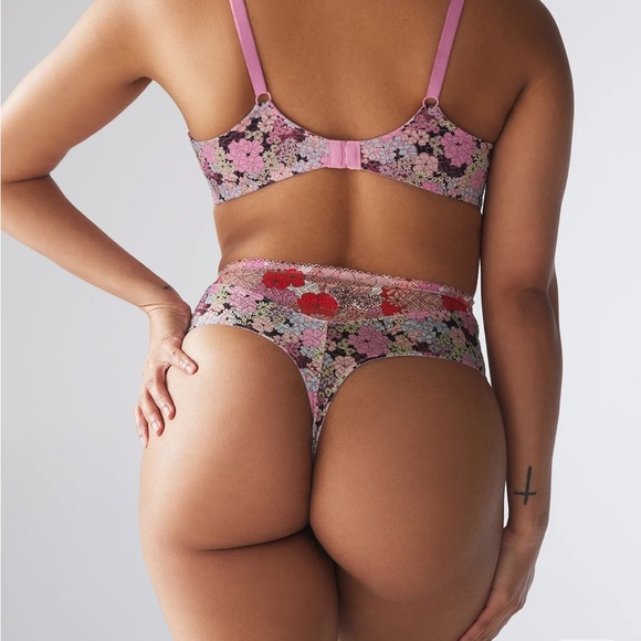 Savage X Fenty Heavy Pink Penthouse Suite High Waist Thong with Pink Thigh Highs - Picture 4 of 11